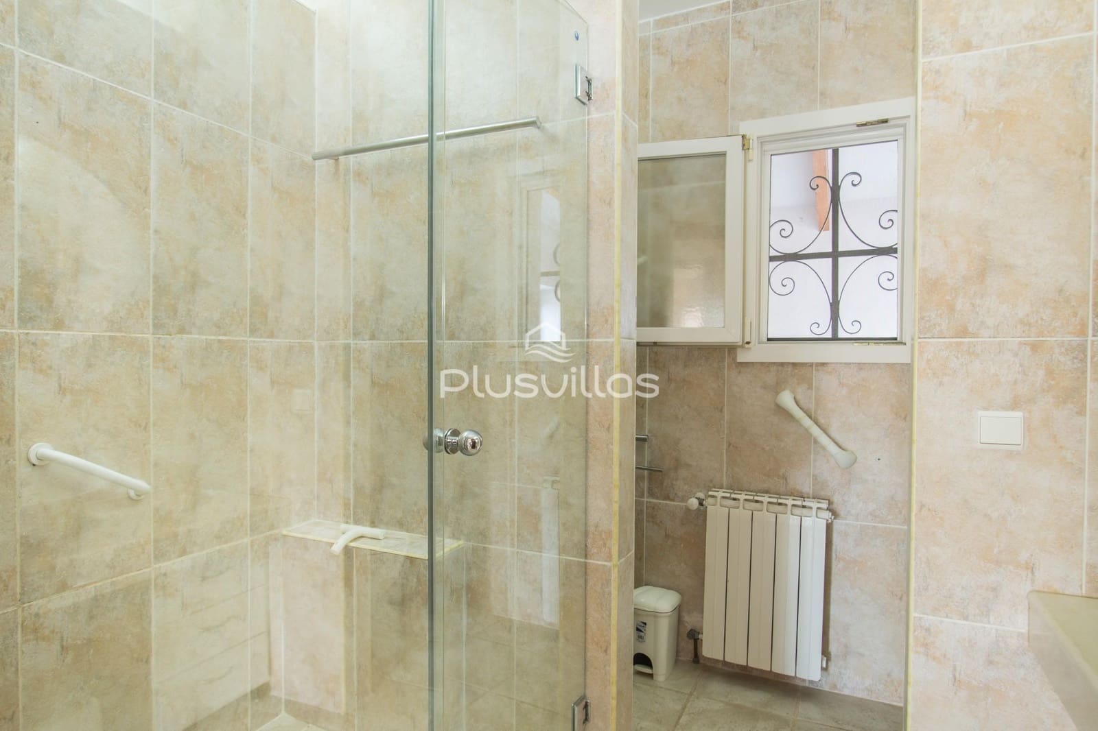 3 soveværelse Villa til salg i Calpe / Calp med swimmingpool - € 650.000 (Ref: 8625203)