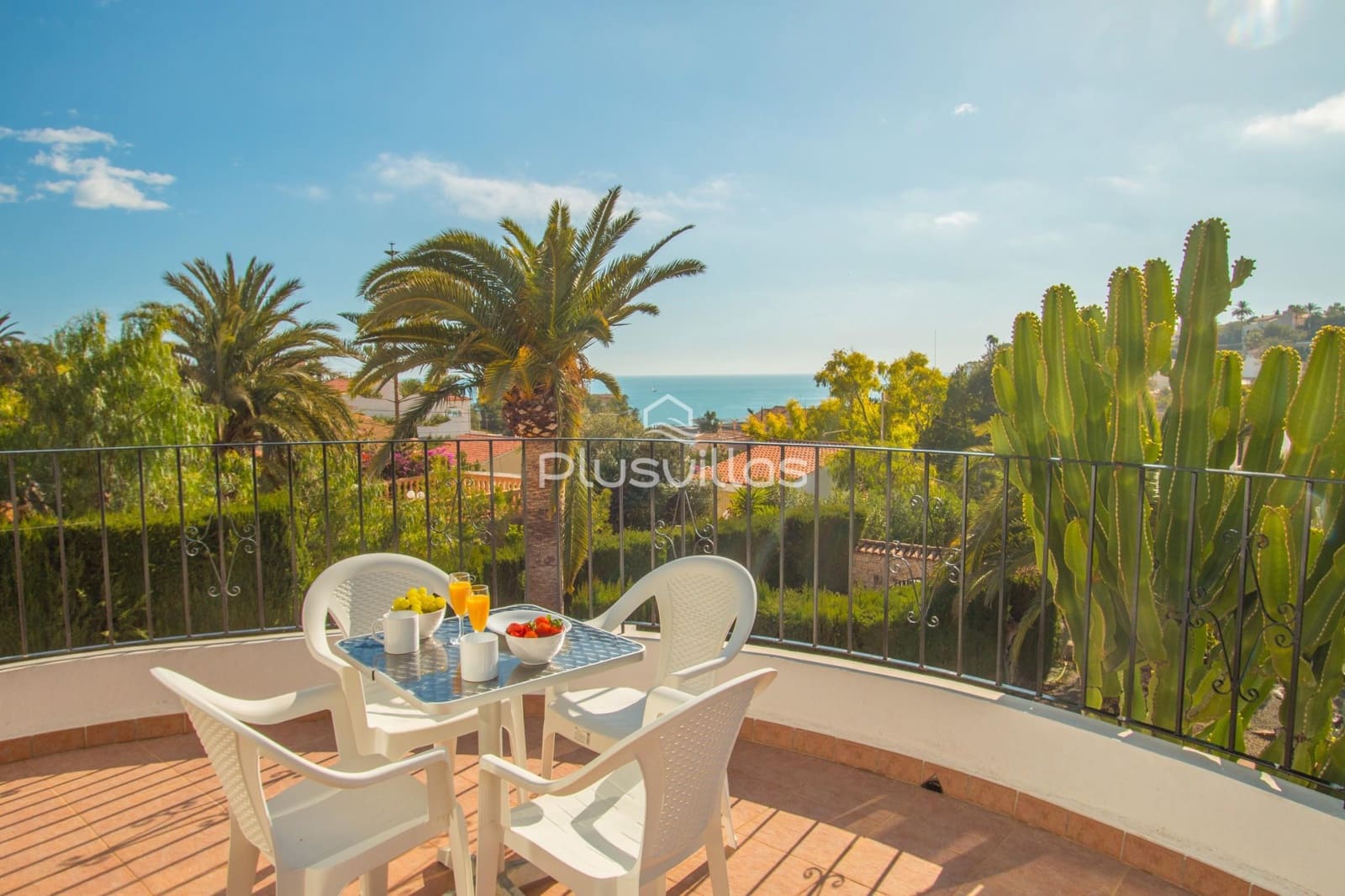 3 soveværelse Villa til salg i Calpe / Calp med swimmingpool - € 650.000 (Ref: 8625203)