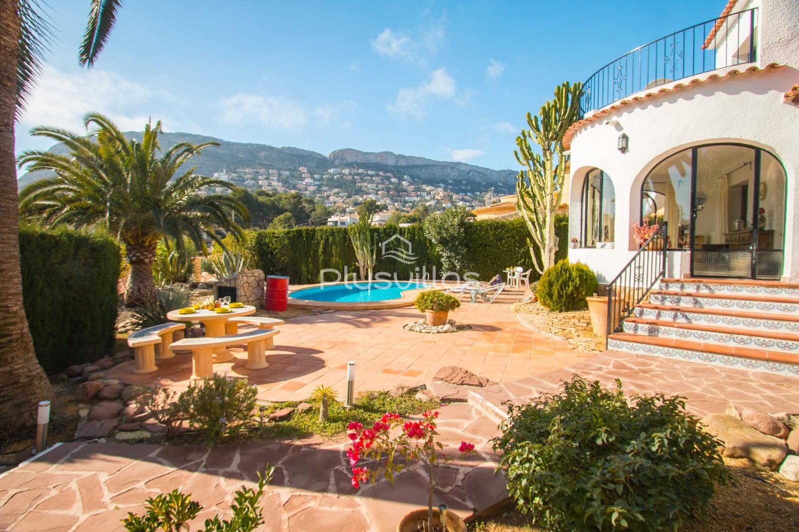 3 soveværelse Villa til salg i Calpe / Calp med swimmingpool - € 650.000 (Ref: 8625203)