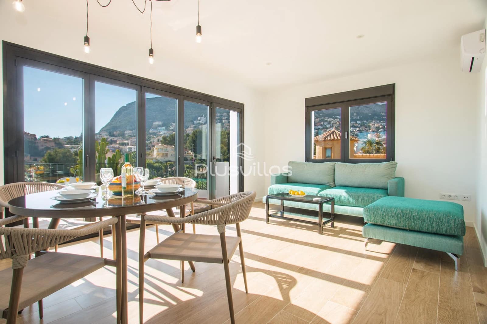 3 soveværelse Villa til salg i Calpe / Calp med swimmingpool - € 650.000 (Ref: 8625203)