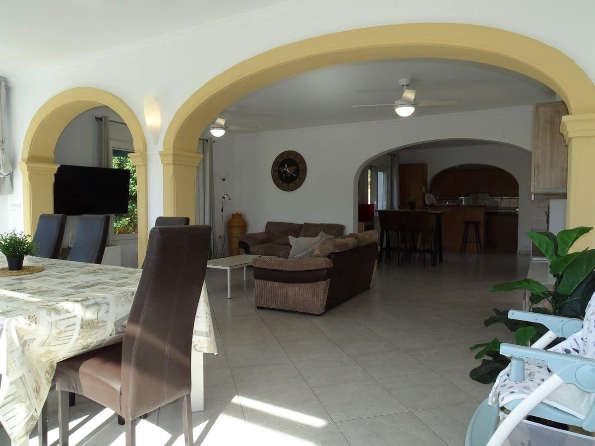 3 sovrum Villa till salu i Calpe / Calp med pool - 725 000 € (Ref: 8665462)