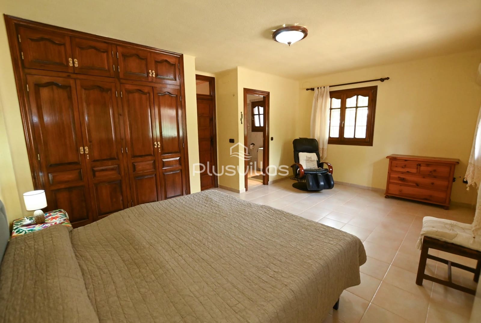 4 soveværelse Villa til salg i Calpe / Calp med swimmingpool - € 2.500.000 (Ref: 8670675)