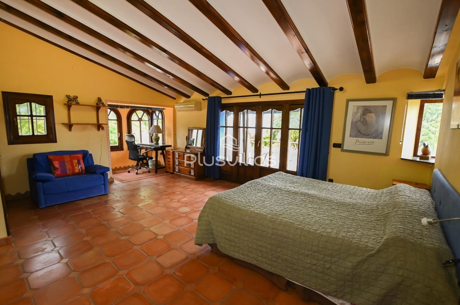 4 soveværelse Villa til salg i Calpe / Calp med swimmingpool - € 2.500.000 (Ref: 8670675)