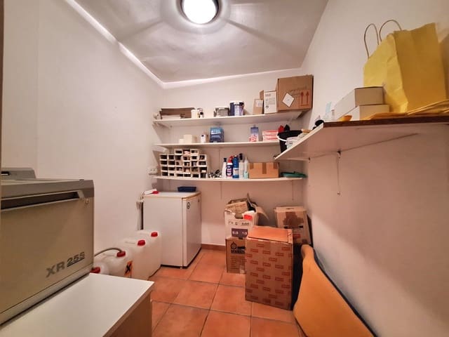 Commercial for sale in Pueblo, Calpe / Calp - € 180,000 (Ref: 8676177)