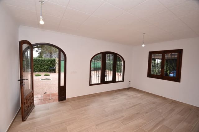 Chalet de 4 habitaciones en Centro ciudad, Javea / Xàbia en venta - 525.000 € (Ref: 8682672)