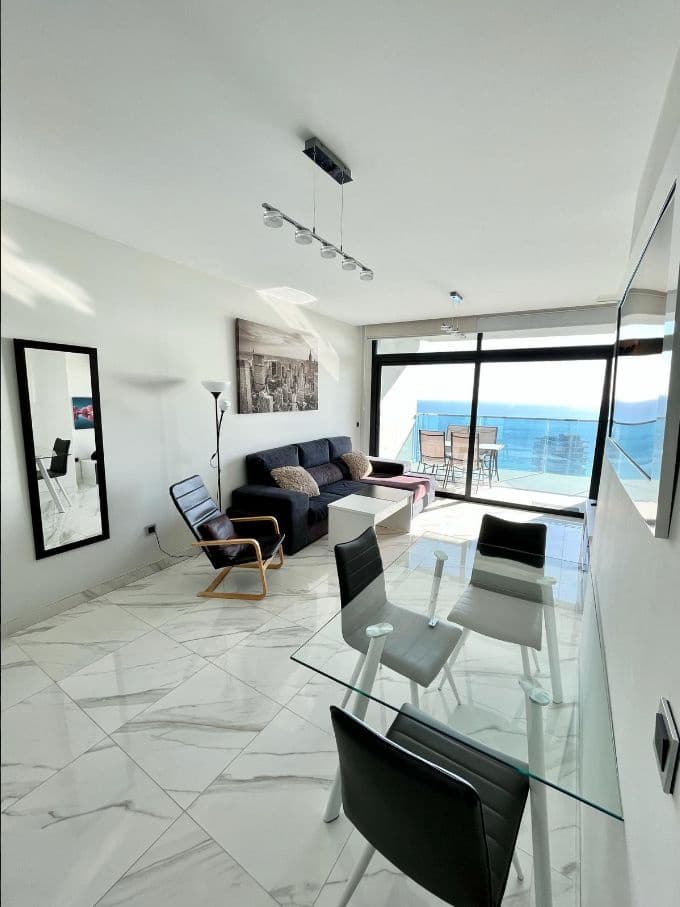 2 soveværelse Lejlighed til salg i Benidorm med swimmingpool - € 690.000 (Ref: 8693068)