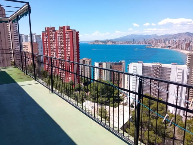 13 soveværelse Villa til salg i Levante Alto, Benidorm med swimmingpool - € 1.980.000 (Ref: 8696872)