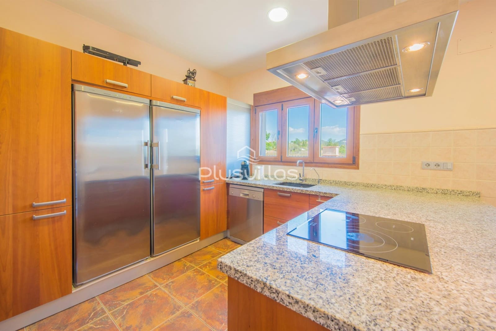 4 Zimmer Villa zu verkaufen in Calpe / Calp mit Pool - 950.000 € (Ref: 8735750)