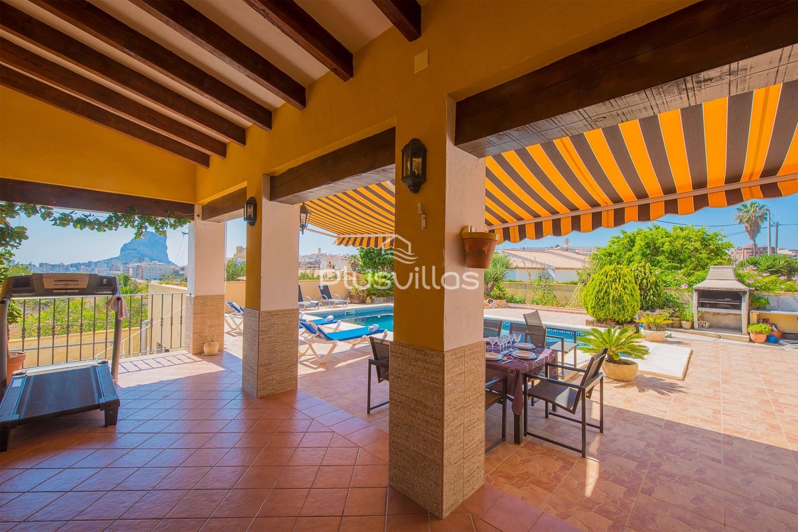 4 Zimmer Villa zu verkaufen in Calpe / Calp mit Pool - 950.000 € (Ref: 8735750)