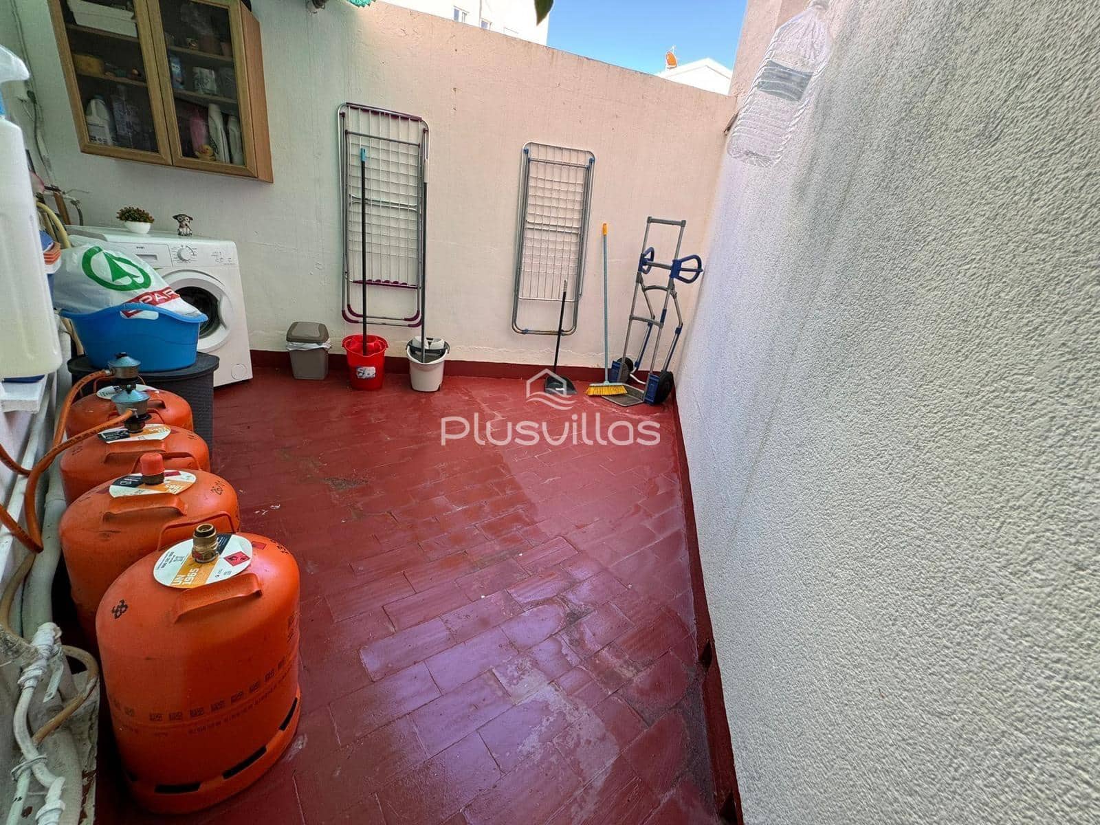 3 bedroom Apartment for sale in Calpe / Calp - € 220,000 (Ref: 8735751)