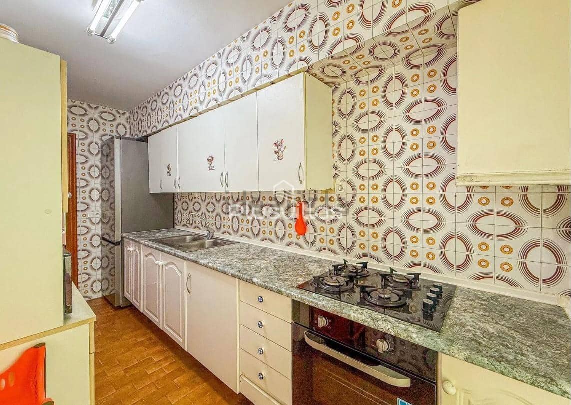 3 bedroom Apartment for sale in Calpe / Calp - € 220,000 (Ref: 8735751)