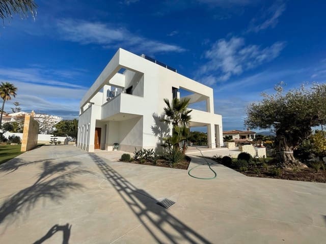 Chalet de 4 habitaciones en Benissa en venta con piscina - 2.260.000 € (Ref: 8784230)
