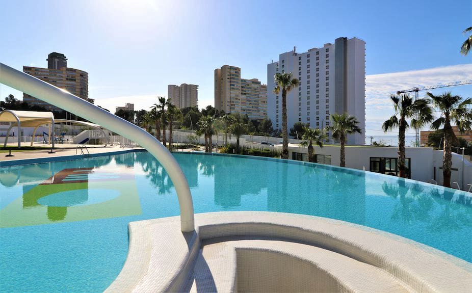 3 soveværelse Lejlighed til salg i Benidorm med swimmingpool - € 699.000 (Ref: 8816228)