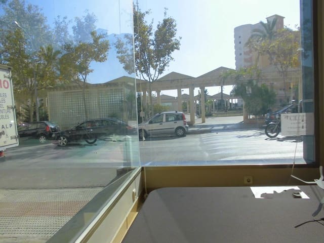 Commercial for sale in Pueblo, Calpe / Calp - € 320,000 (Ref: 8841407)