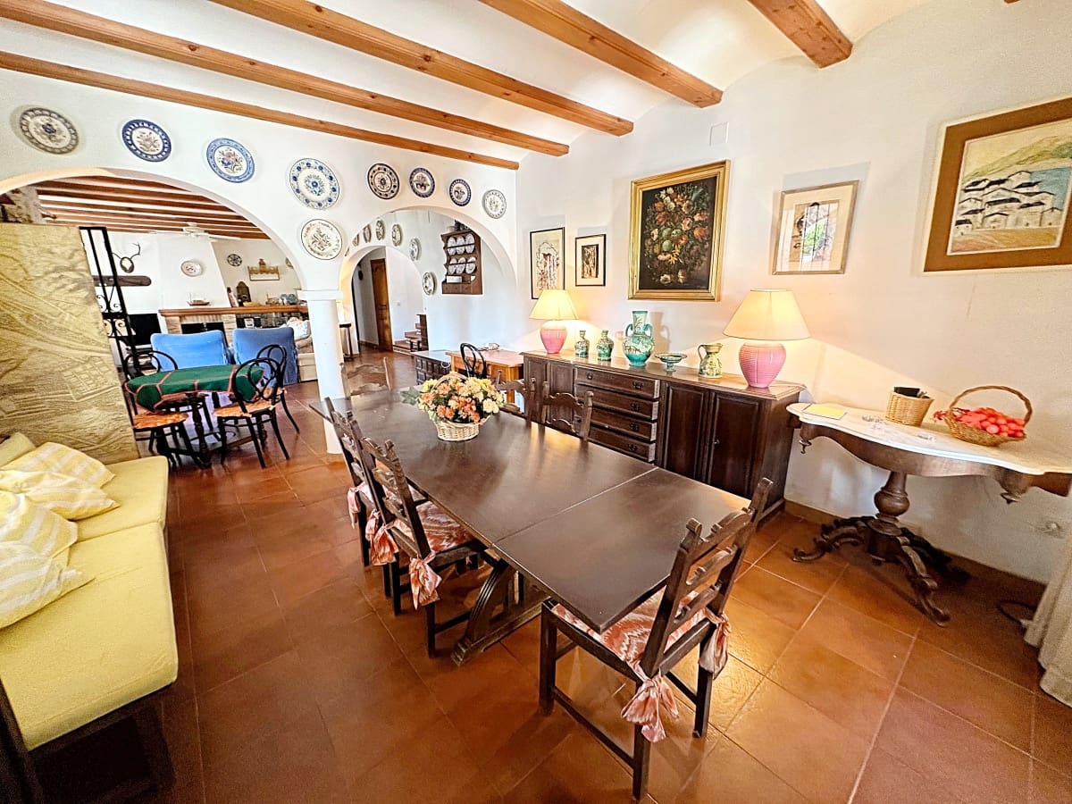 Chalet de 4 habitaciones en Calpe / Calp en venta con piscina - 710.000 € (Ref: 8855355)