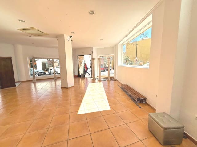 Kaupallinen myytävänä paikassa Pueblo, Calpe / Calp - 338 000 € (Ref: 8855358)