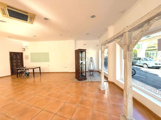 Kaupallinen myytävänä paikassa Pueblo, Calpe / Calp - 338 000 € (Ref: 8855358)