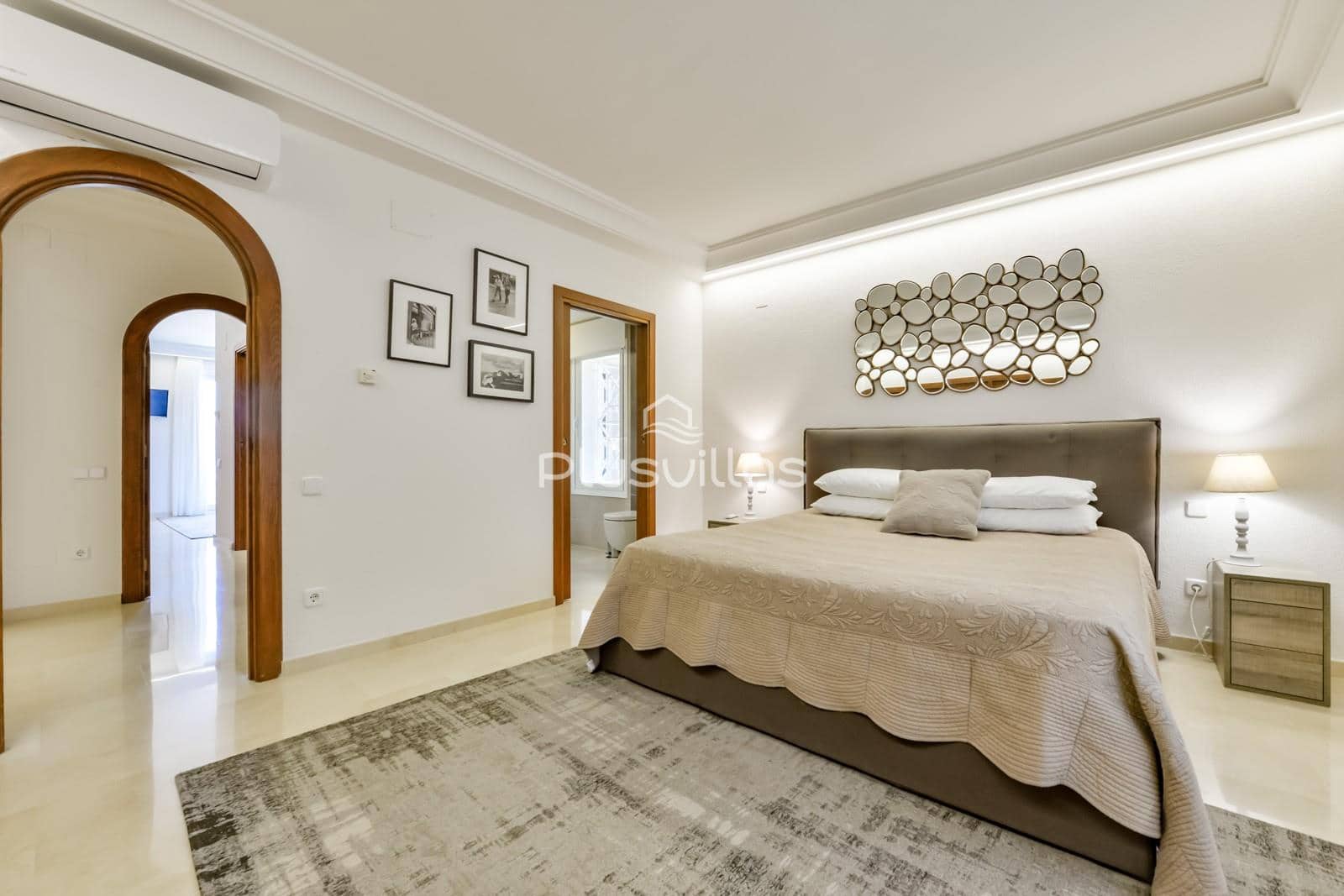 4 bedroom Villa for sale in Altea with pool - € 2,650,000 (Ref: 8862869)