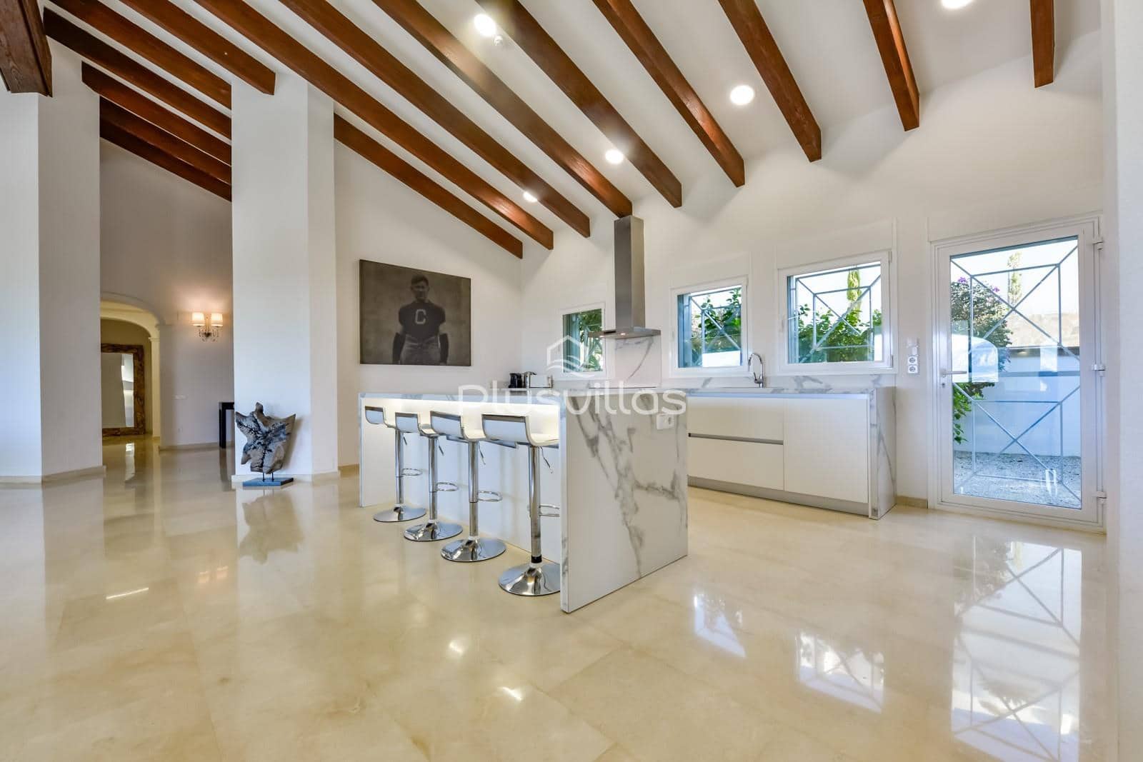 4 bedroom Villa for sale in Altea with pool - € 2,650,000 (Ref: 8862869)