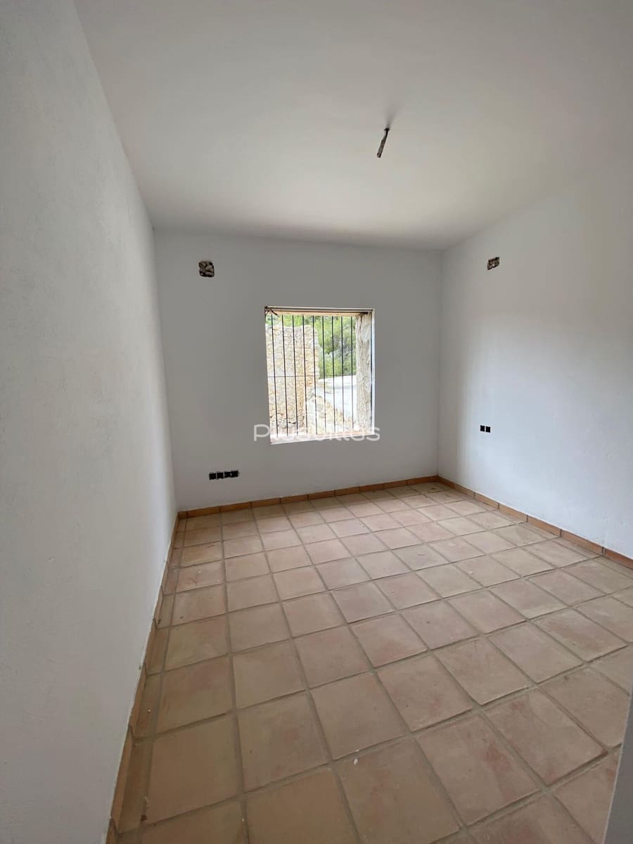 3 bedroom Villa for sale in Benissa with pool - € 577,000 (Ref: 8881933)