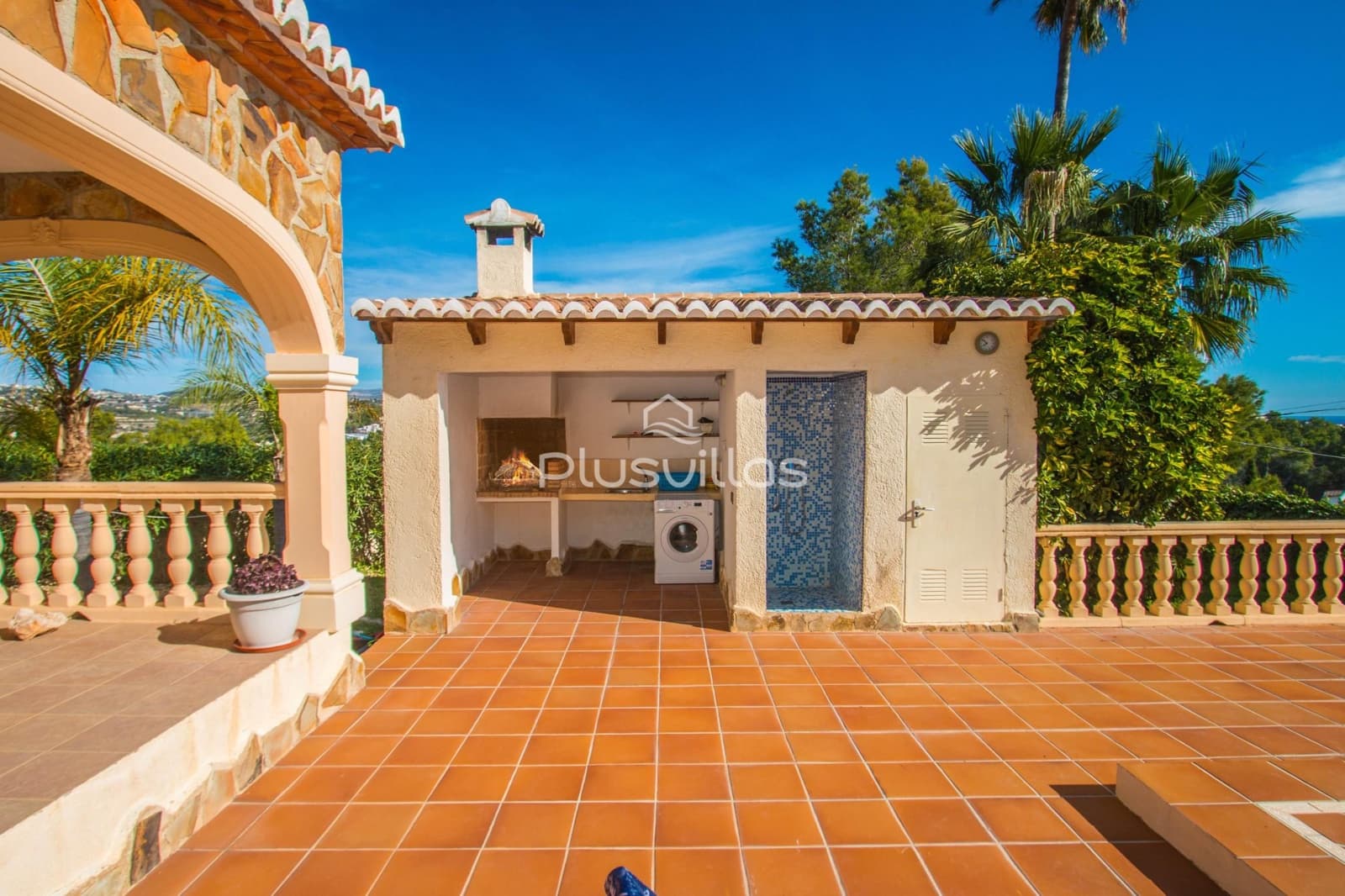 4 Zimmer Villa zu verkaufen in Calpe / Calp mit Pool - 670.000 € (Ref: 8886315)
