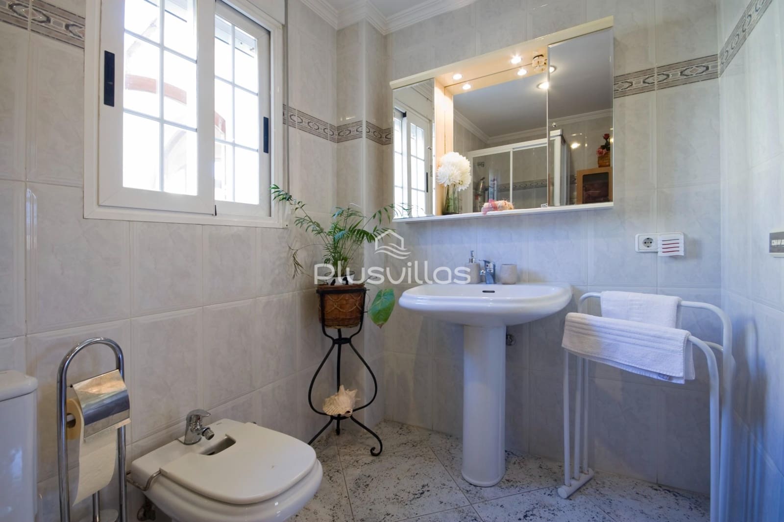 Chalet de 5 habitaciones en Calpe / Calp en venta con piscina - 675.000 € (Ref: 8895029)