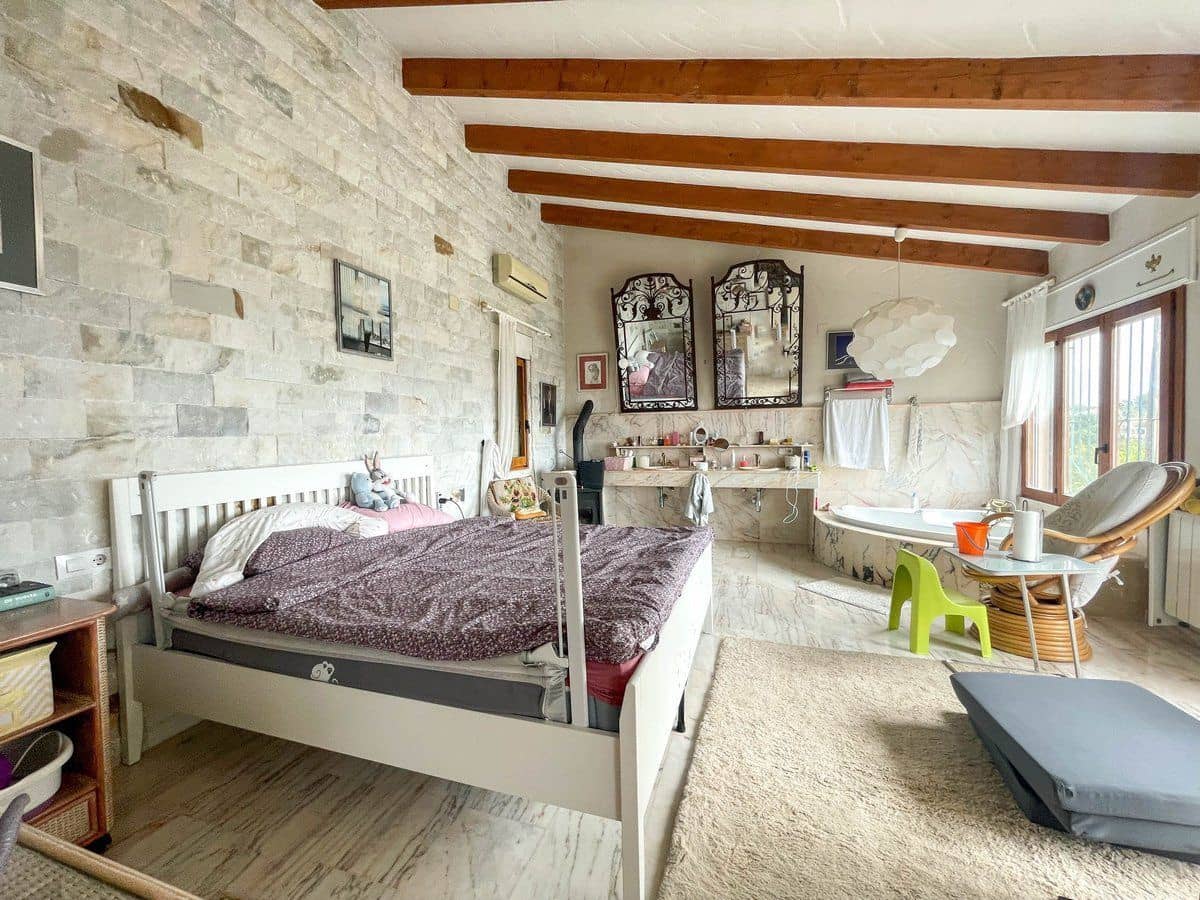 4 chambre Villa/Maison à vendre à Benissa avec piscine - 700 000 € (Ref: 8918291)