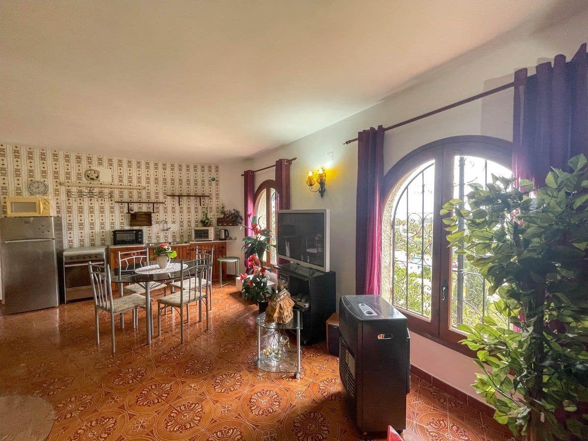 4 bedroom Villa for sale in Benissa with pool - € 695,000 (Ref: 8921771)