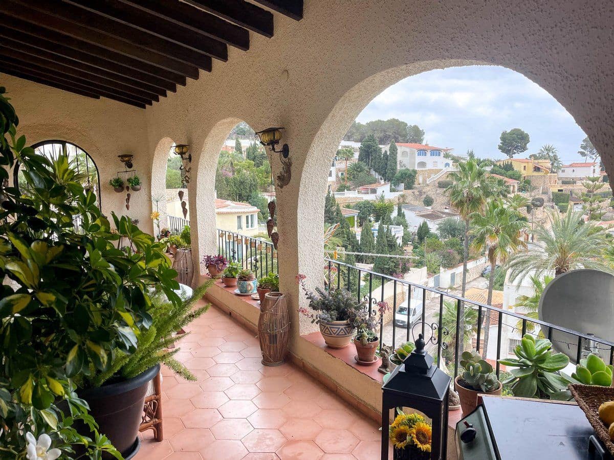 4 bedroom Villa for sale in Benissa with pool - € 695,000 (Ref: 8921771)