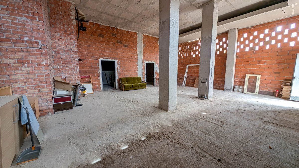 Erhverv til salg i Calpe / Calp med swimmingpool - € 250.000 (Ref: 8924286)