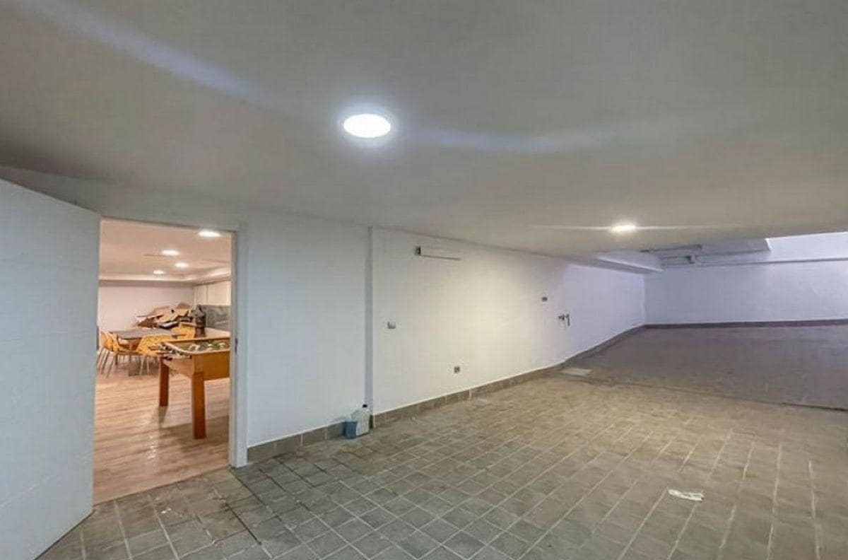 6 chambre Villa/Maison à vendre à Benidorm avec piscine - 890 000 € (Ref: 8926962)