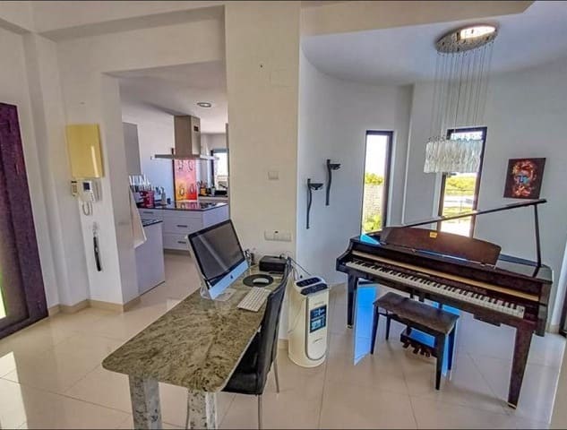 3 chambre Villa/Maison à vendre à Polop avec piscine - 480 000 € (Ref: 8926963)