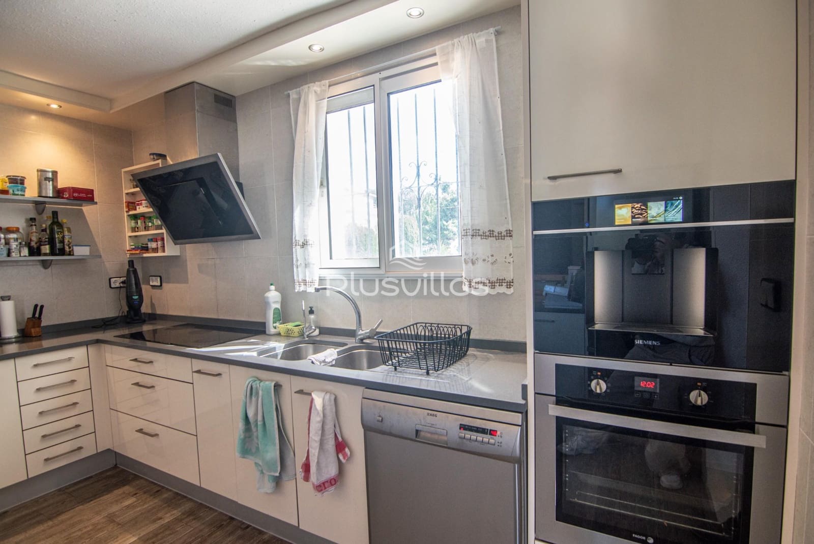 6 sovrum Villa till salu i Calpe / Calp med pool - 725 000 € (Ref: 8926970)