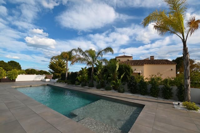 3 chambre Villa/Maison à vendre à Casco Urbano, Teulada-Moraira avec piscine - 2 400 000 € (Ref: 8937419)