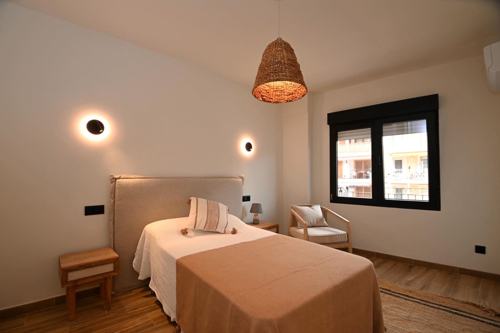 Apartamento de 2 habitaciones en Javea / Xàbia en venta - 385.000 € (Ref: 8937423)