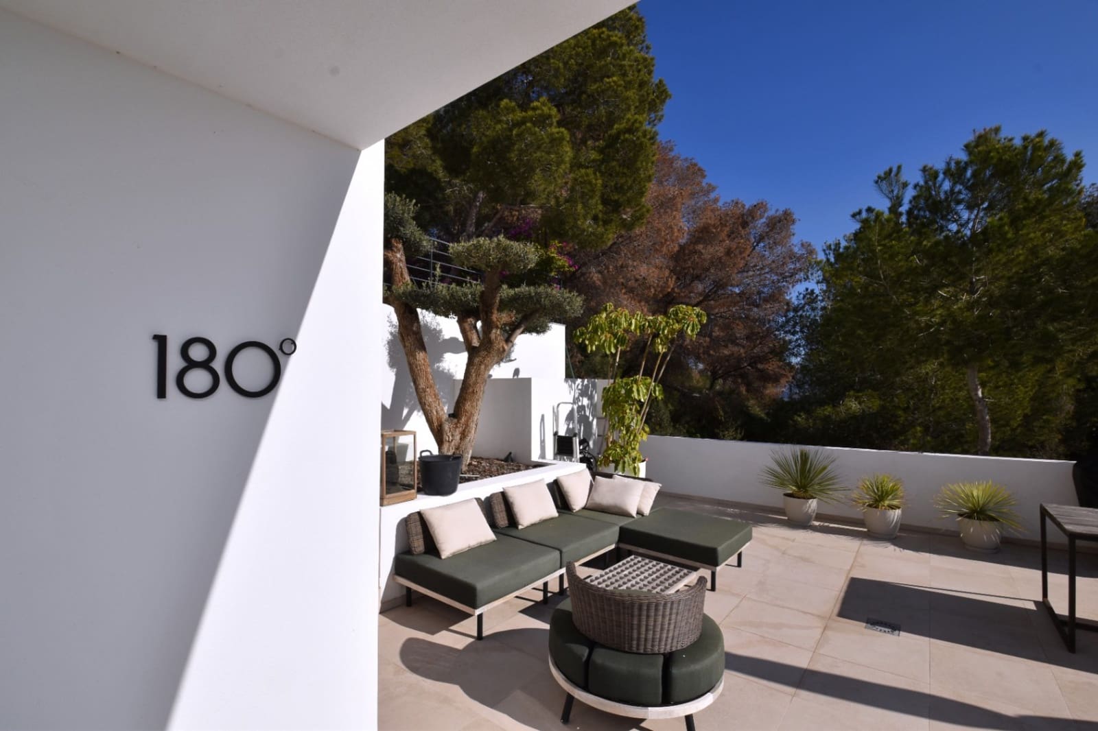 4 soveværelse Villa til salg i Moraira med swimmingpool - € 1.995.000 (Ref: 8937433)