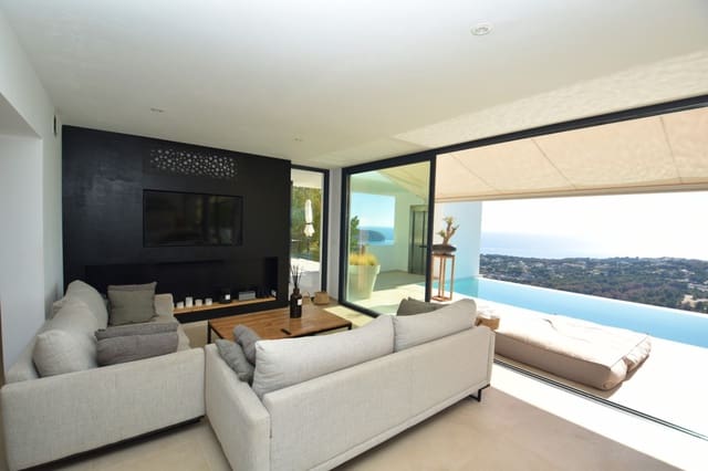 4 soveværelse Villa til salg i Casco Urbano, Teulada-Moraira med swimmingpool - € 1.995.000 (Ref: 8937433)