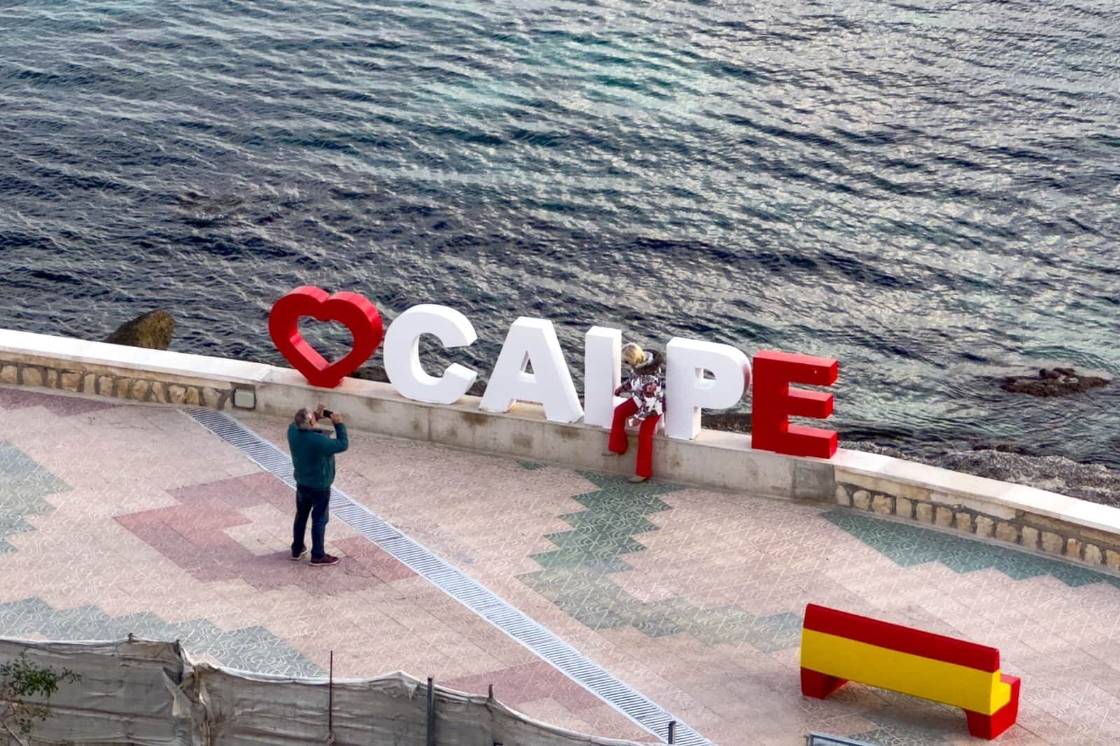 2 makuuhuone Huoneisto myytävänä paikassa Calpe / Calp mukana uima-altaan - 350 000 € (Ref: 8946957)