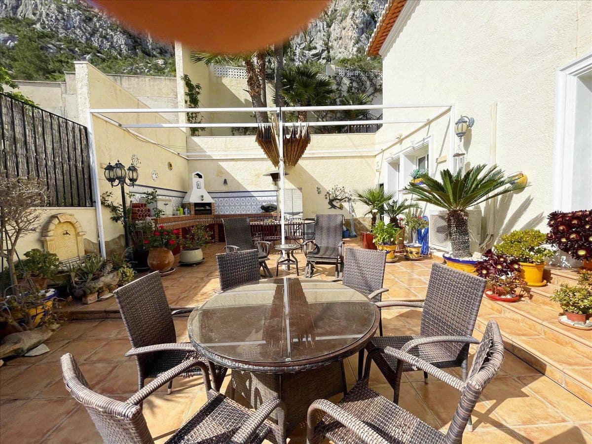 3 chambre Villa/Maison à vendre à Calpe / Calp avec piscine - 699 500 € (Ref: 8946969)