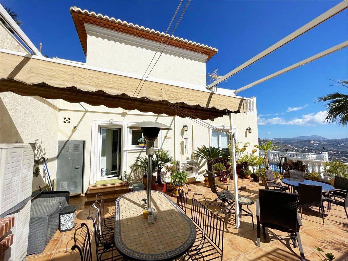 3 chambre Villa/Maison à vendre à Calpe / Calp avec piscine - 699 500 € (Ref: 8946969)