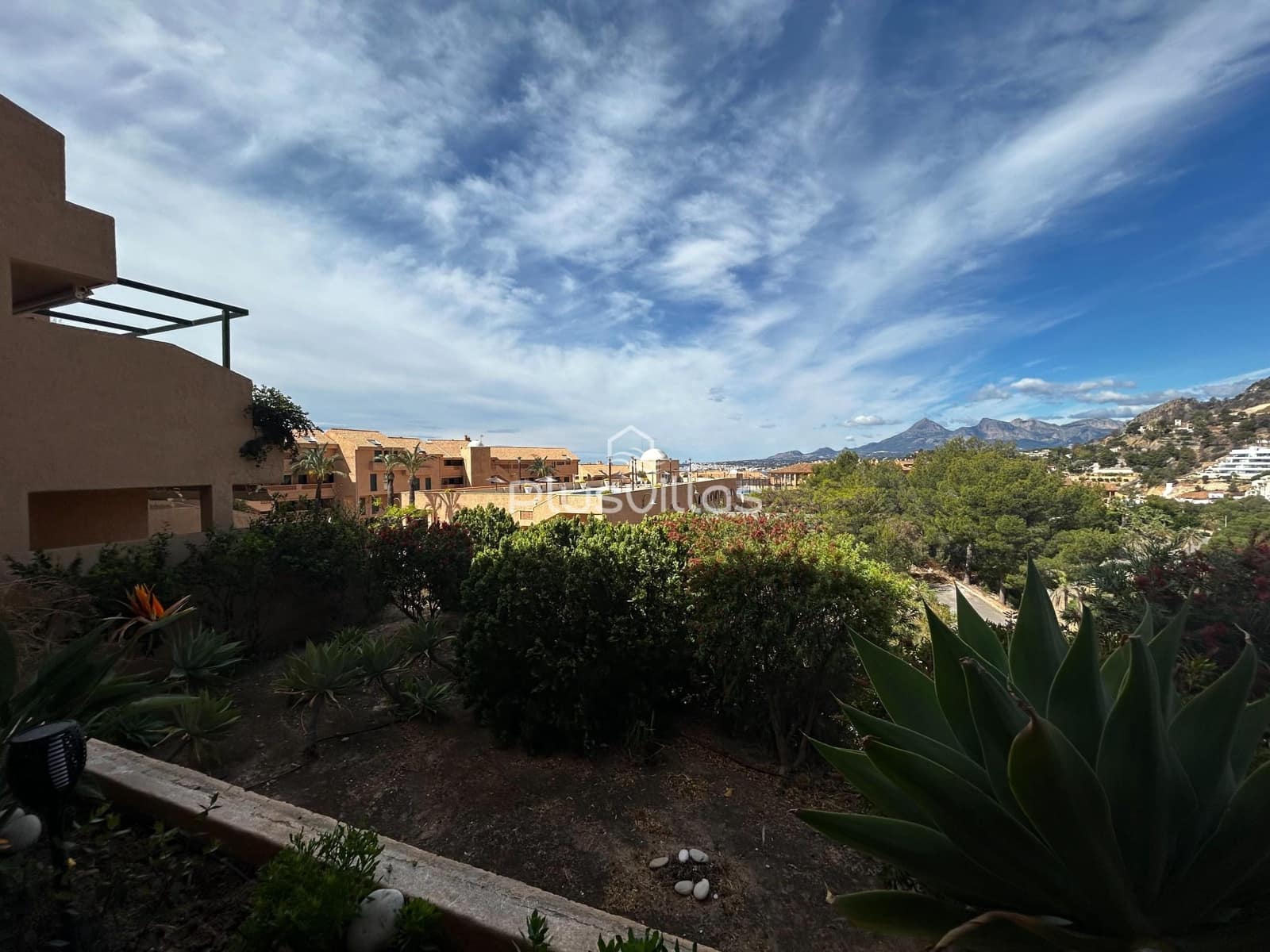 2 bedroom Apartment for sale in Altea with pool - € 297,000 (Ref: 8968732)