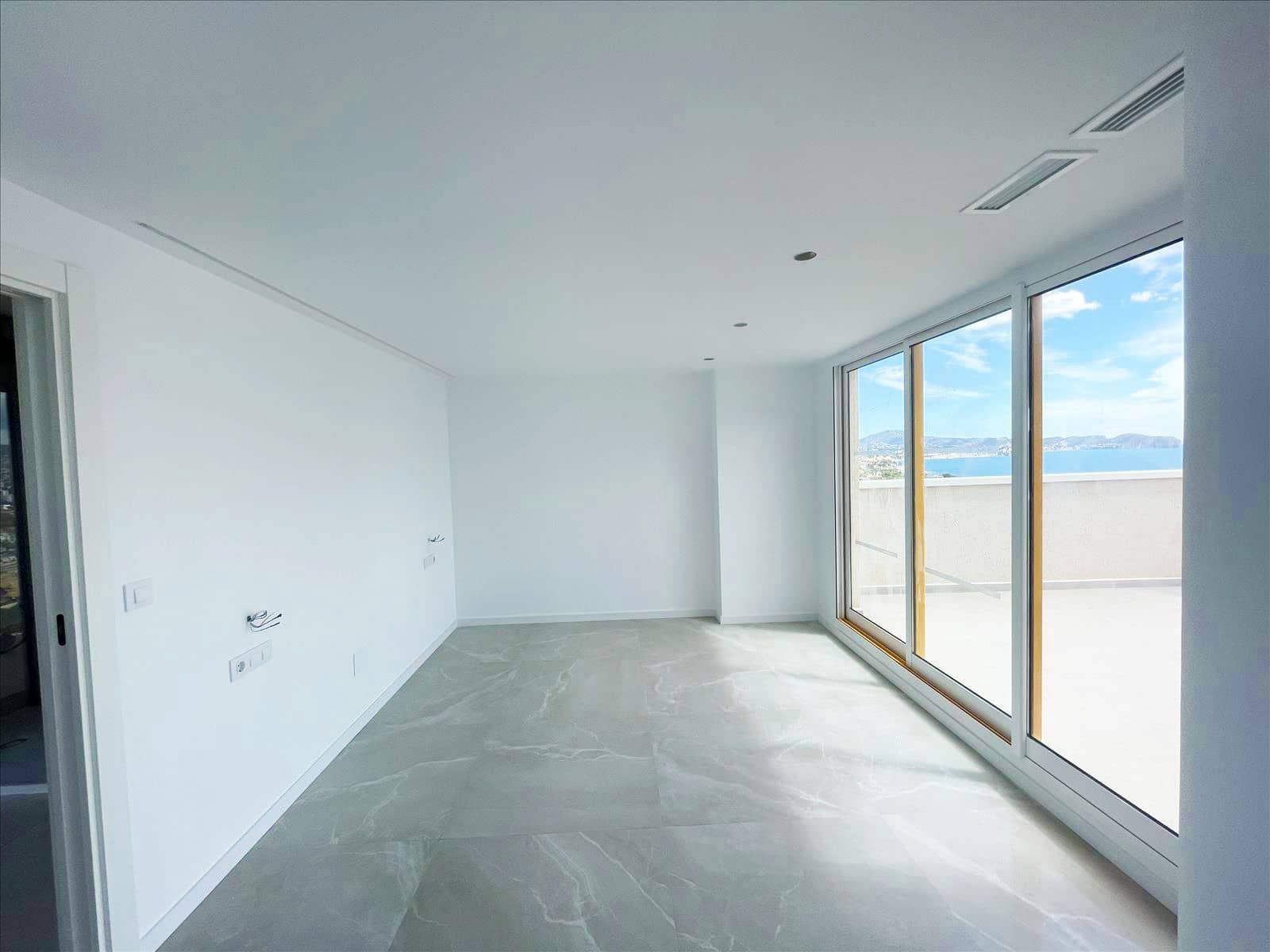 3 quarto Apartamento para venda em Calpe / Calp com piscina - 849 000 € (Ref: 9000500)