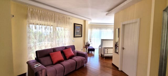 7 Zimmer Villa zu verkaufen in Altea mit Pool - 1.990.000 € (Ref: 9000501)