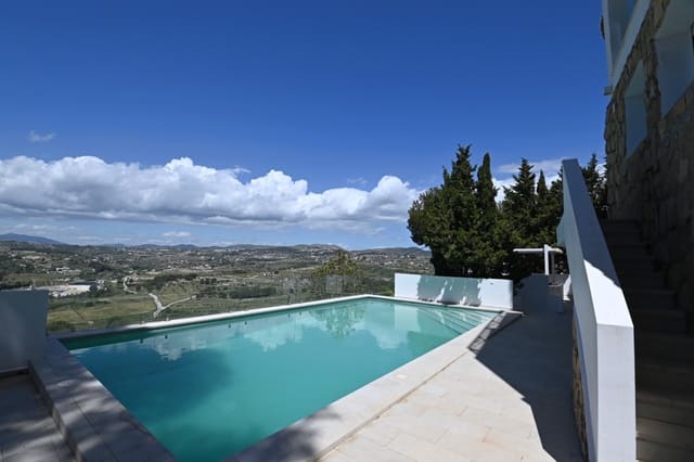 Chalet de 6 habitaciones en Casco Urbano, Teulada-Moraira en venta con piscina - 1.250.000 € (Ref: 9012971)