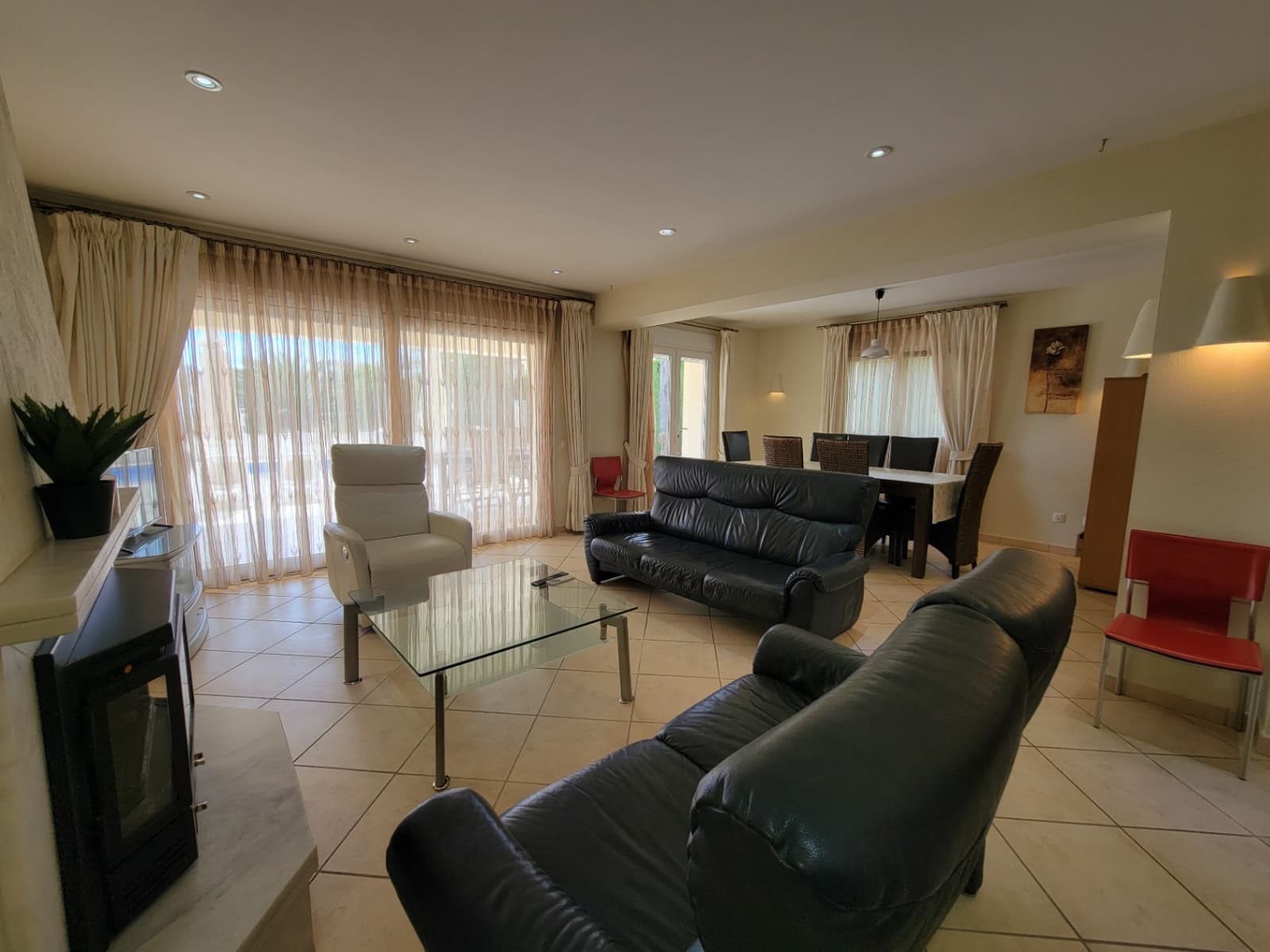 3 bedroom Villa for sale in Benissa with pool - € 895,000 (Ref: 9012977)