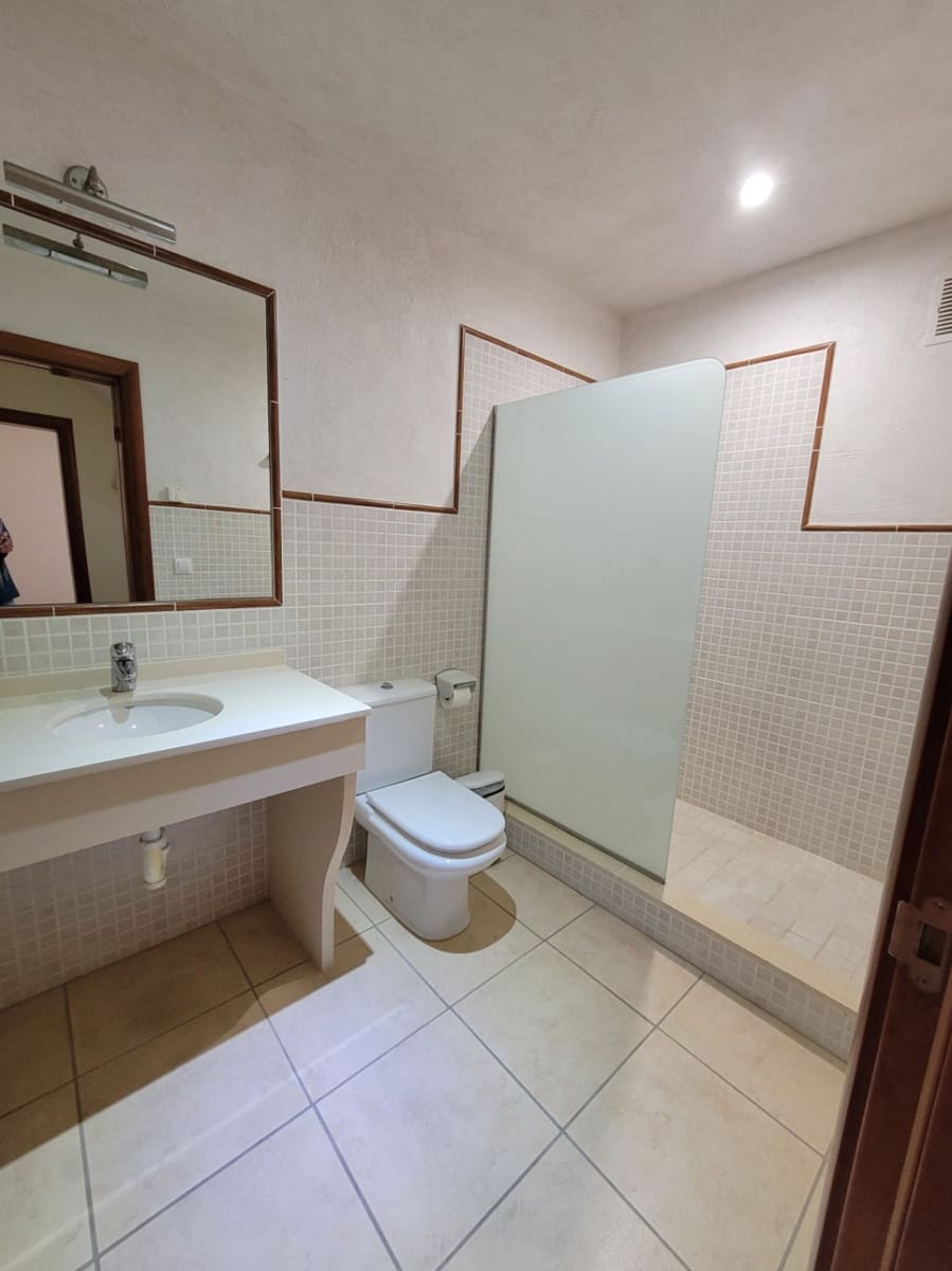 3 bedroom Villa for sale in Benissa with pool - € 895,000 (Ref: 9012977)