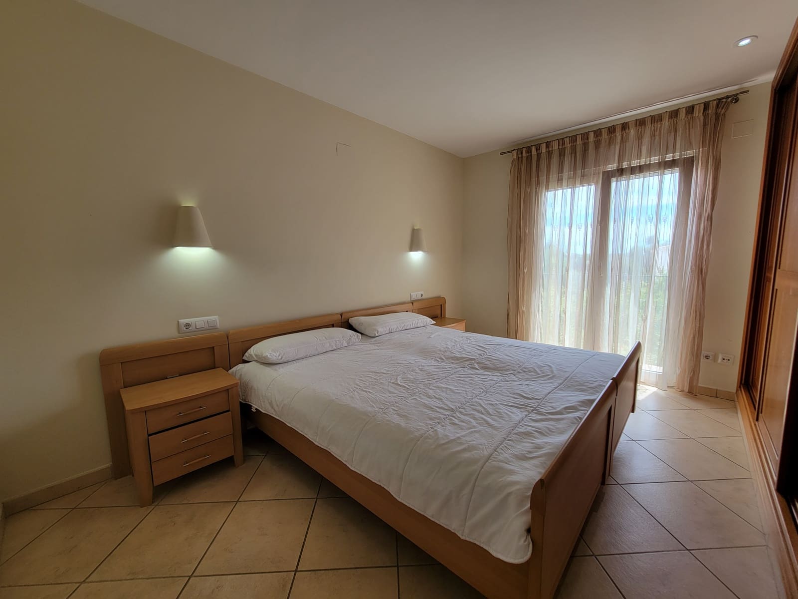 3 bedroom Villa for sale in Benissa with pool - € 895,000 (Ref: 9012977)