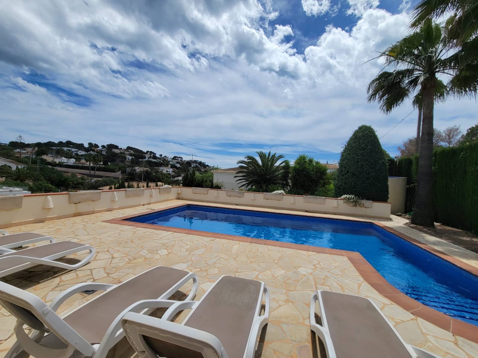 3 bedroom Villa for sale in Benissa with pool - € 895,000 (Ref: 9012977)