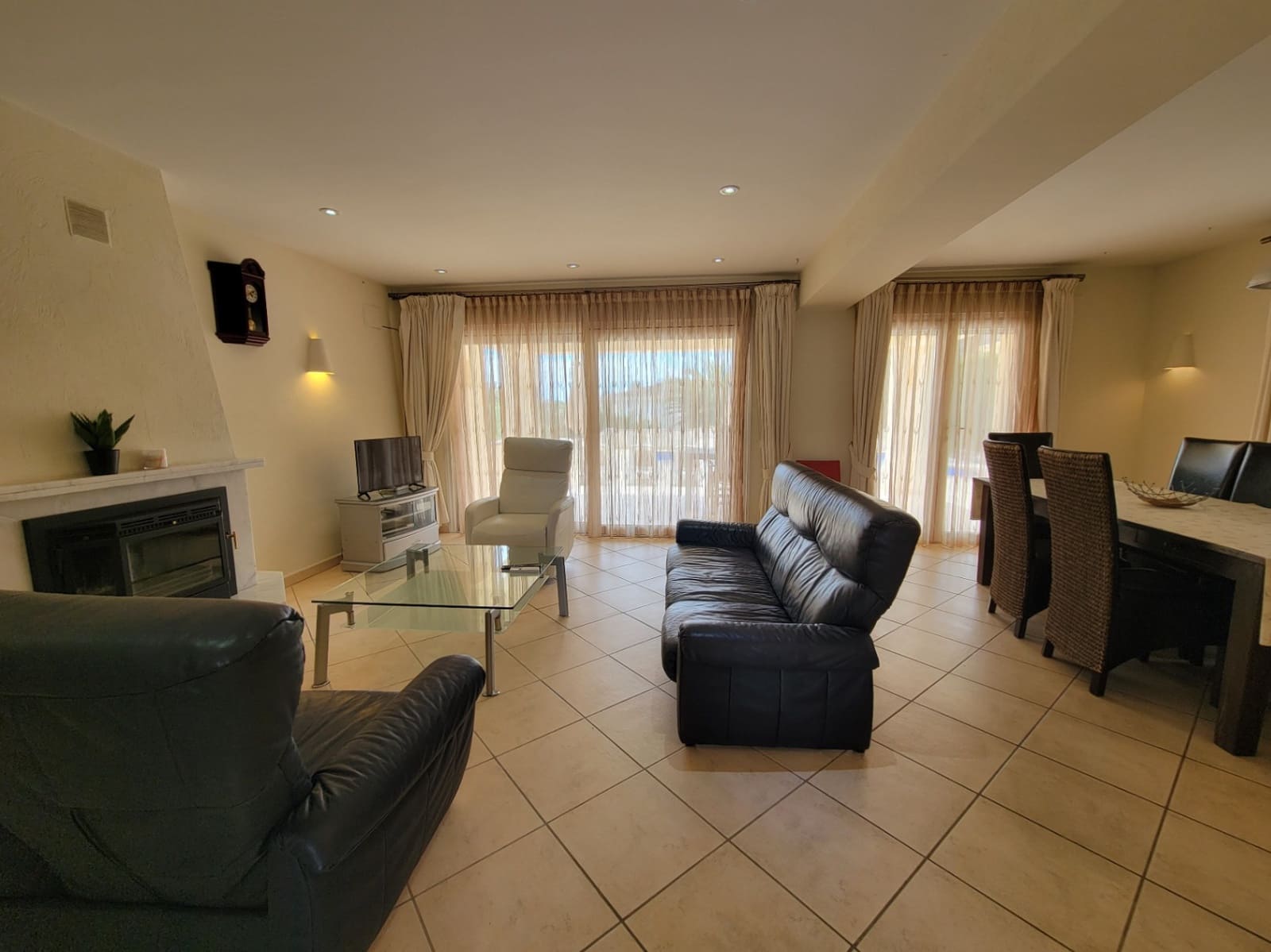 3 bedroom Villa for sale in Benissa with pool - € 895,000 (Ref: 9012977)