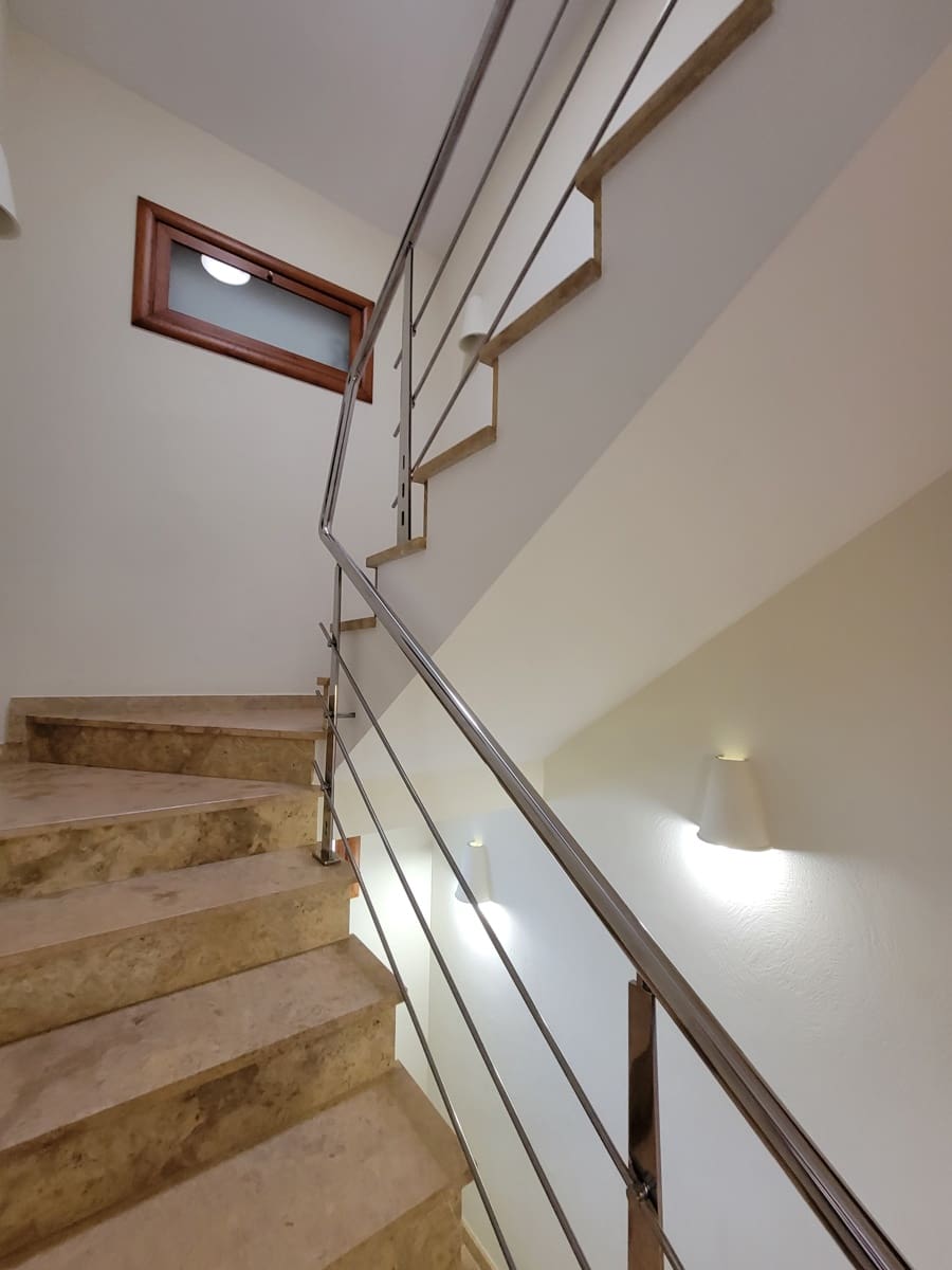 3 bedroom Villa for sale in Benissa with pool - € 895,000 (Ref: 9012977)